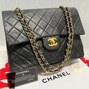 ✅AUTHE✅Chanel Classic Black Quilted Shoulder Bag